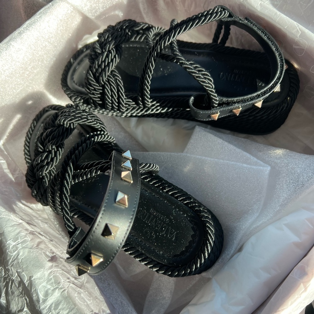 Valentino Garavani SIZE 36